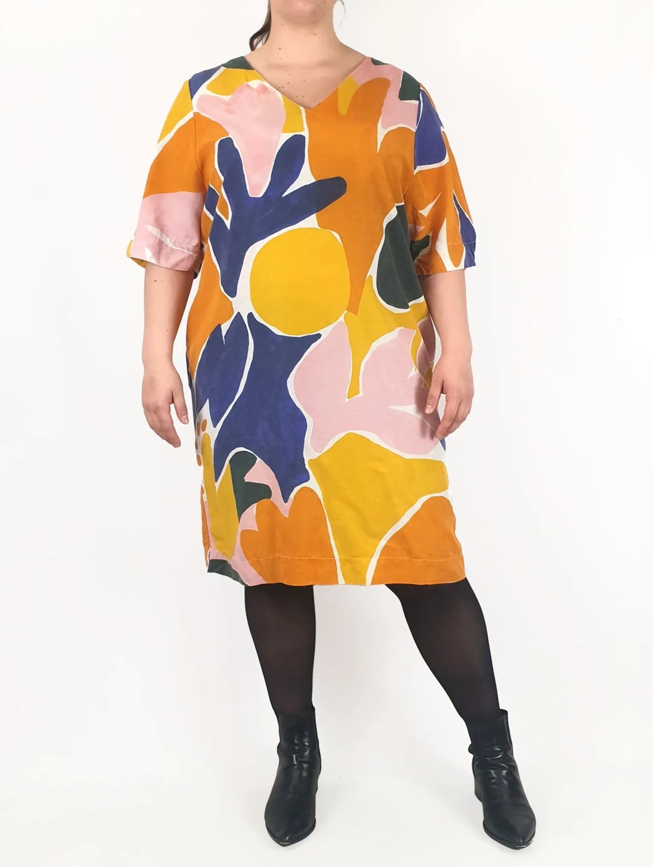 Variety Hour colourful half sleeve dress size 14