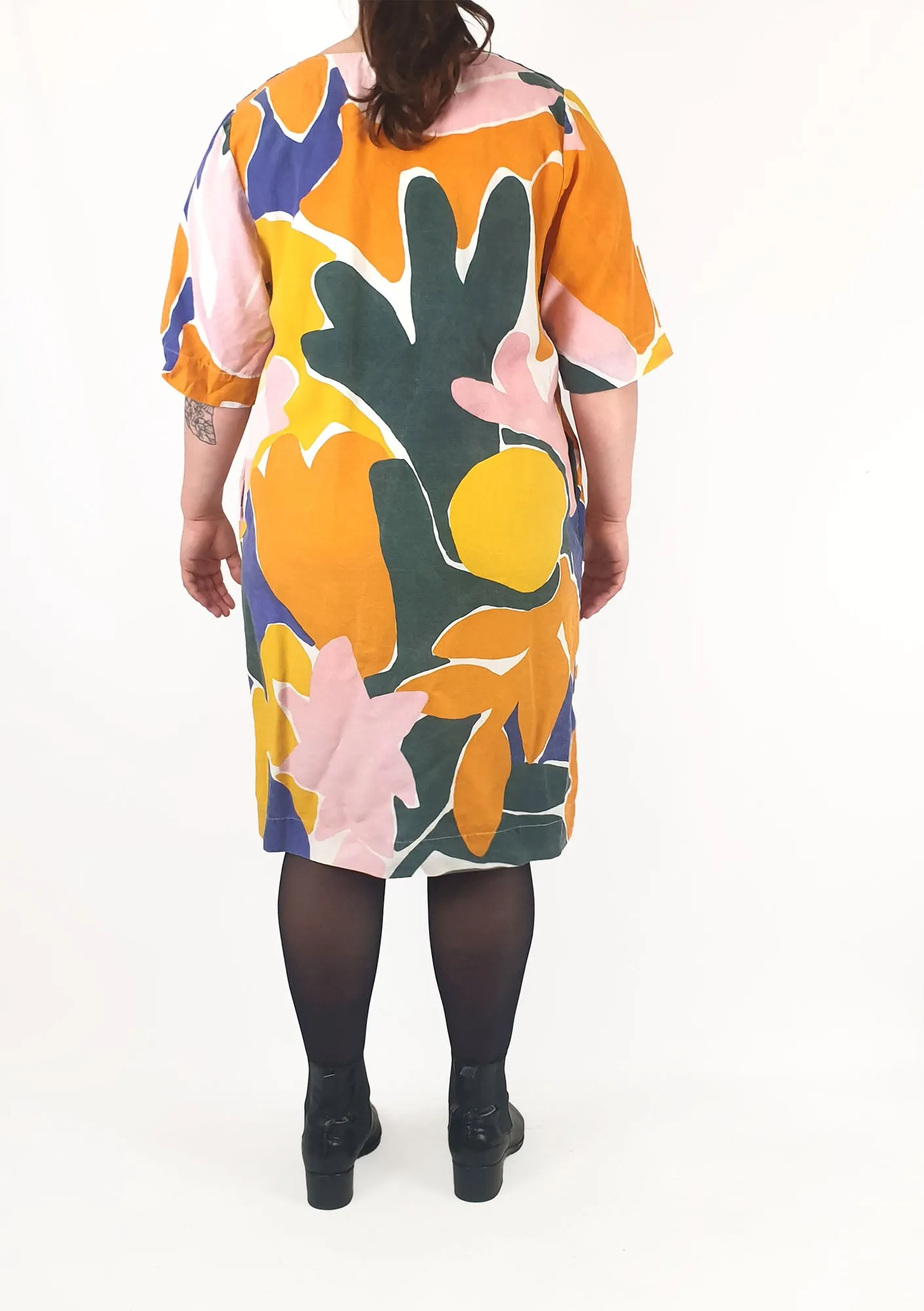 Variety Hour colourful half sleeve dress size 14