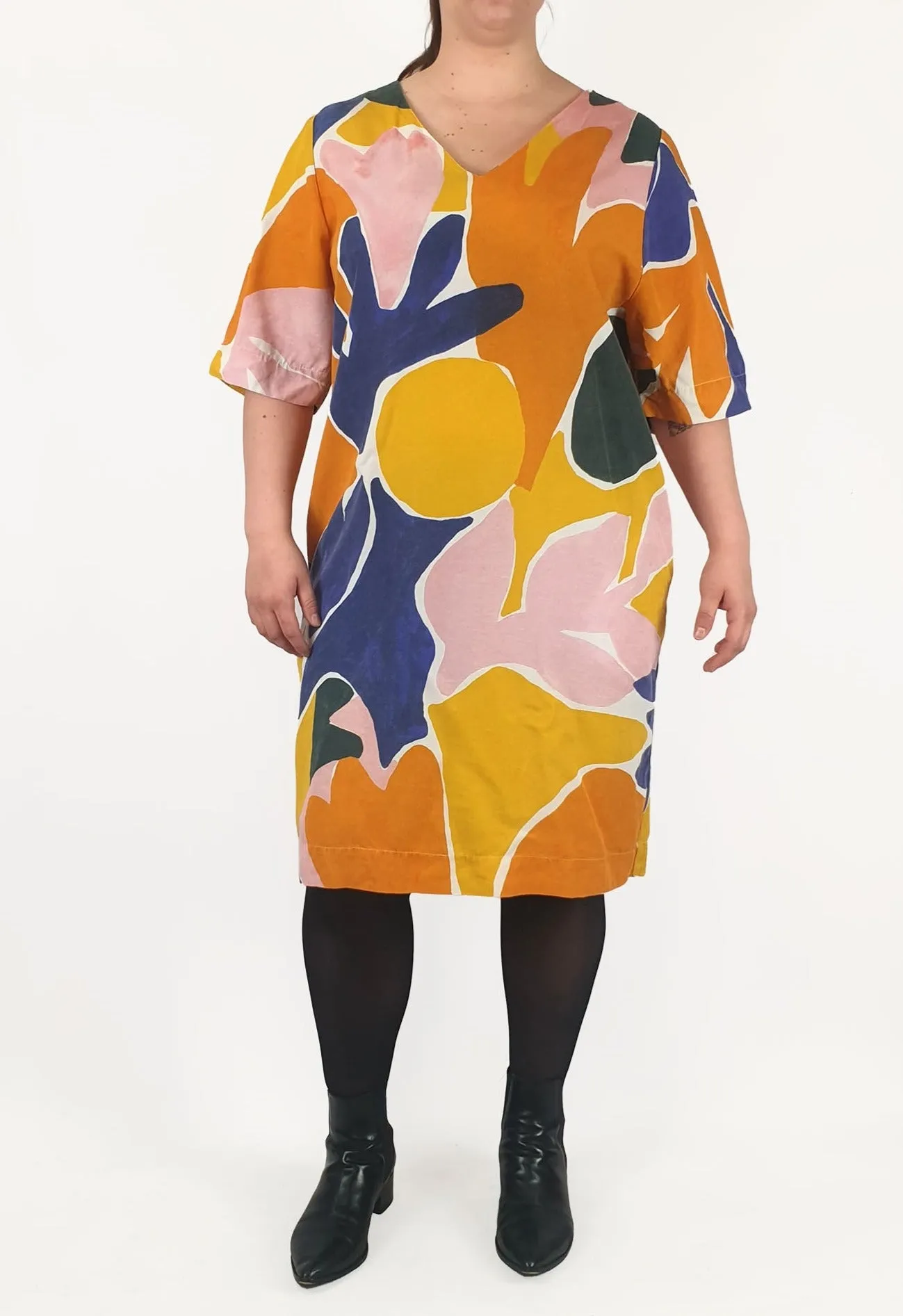 Variety Hour colourful half sleeve dress size 14