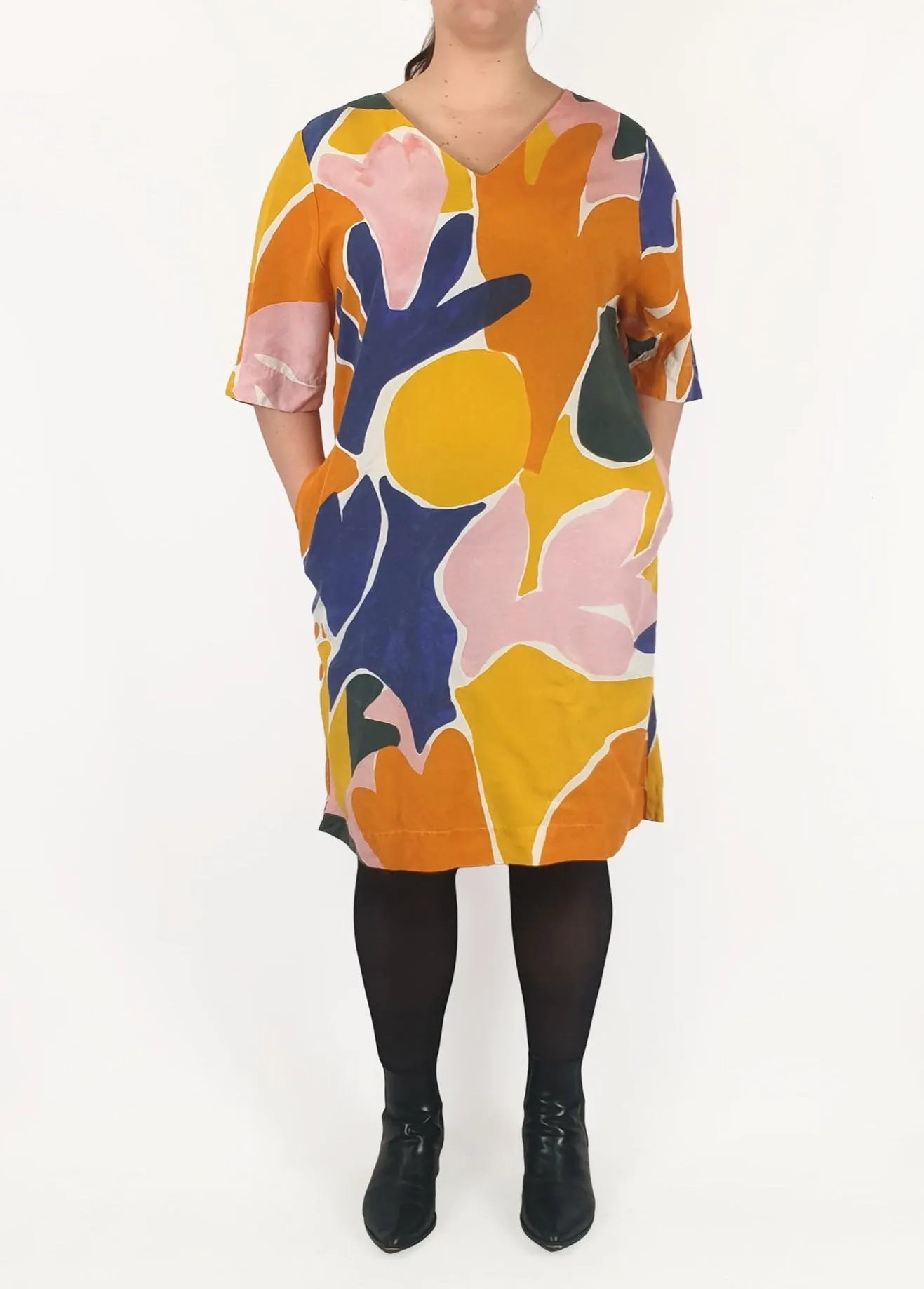 Variety Hour colourful half sleeve dress size 14