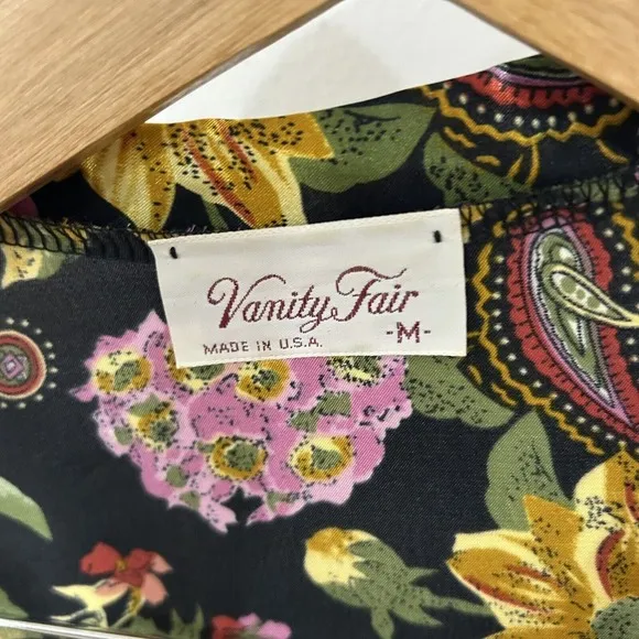 Vintage VANITY FAIR Small KIMONO Wrap ROBE Long Black TROPICAL FLORAL Nylon USA