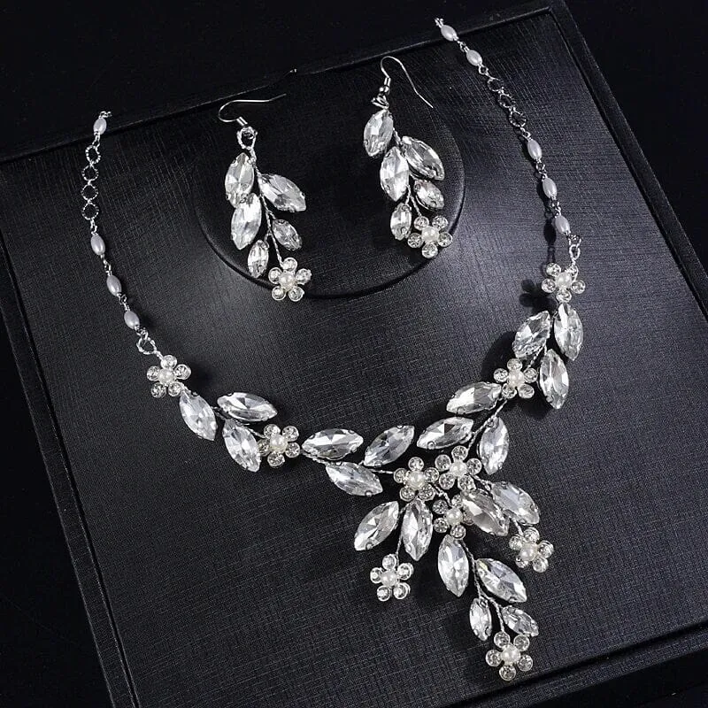 Wedding 3 PC Crystal Wire Jewelry Set, Clear Crystal Flower Necklace and Earrings, Bridal Floral Gem Jewelry Set