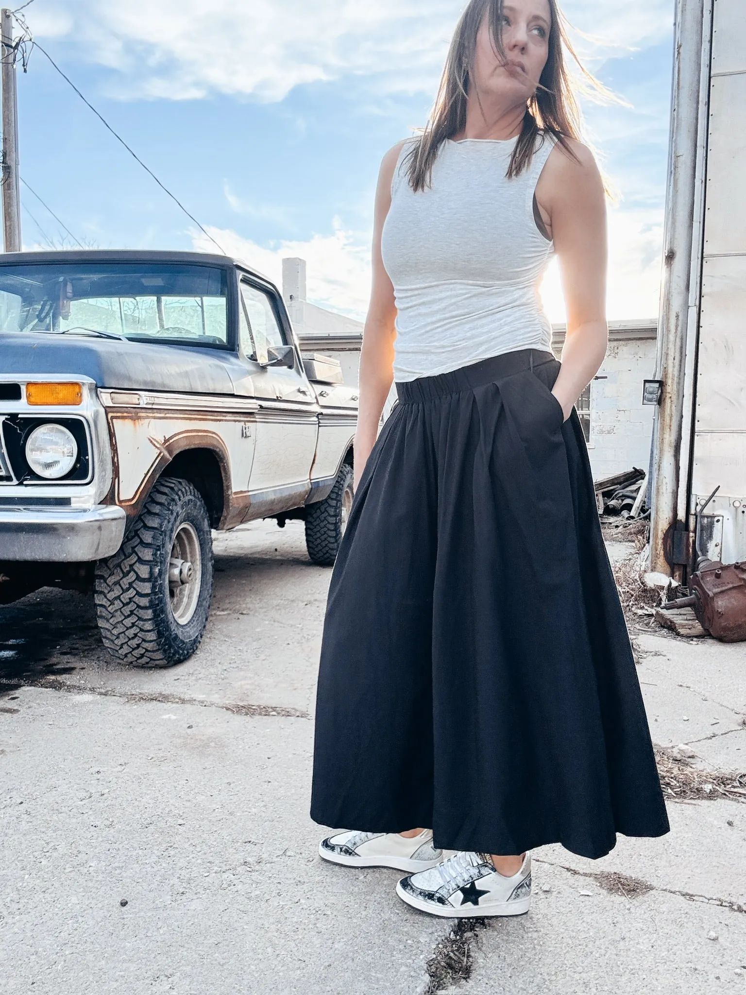 Wide Leg Cropped Pant