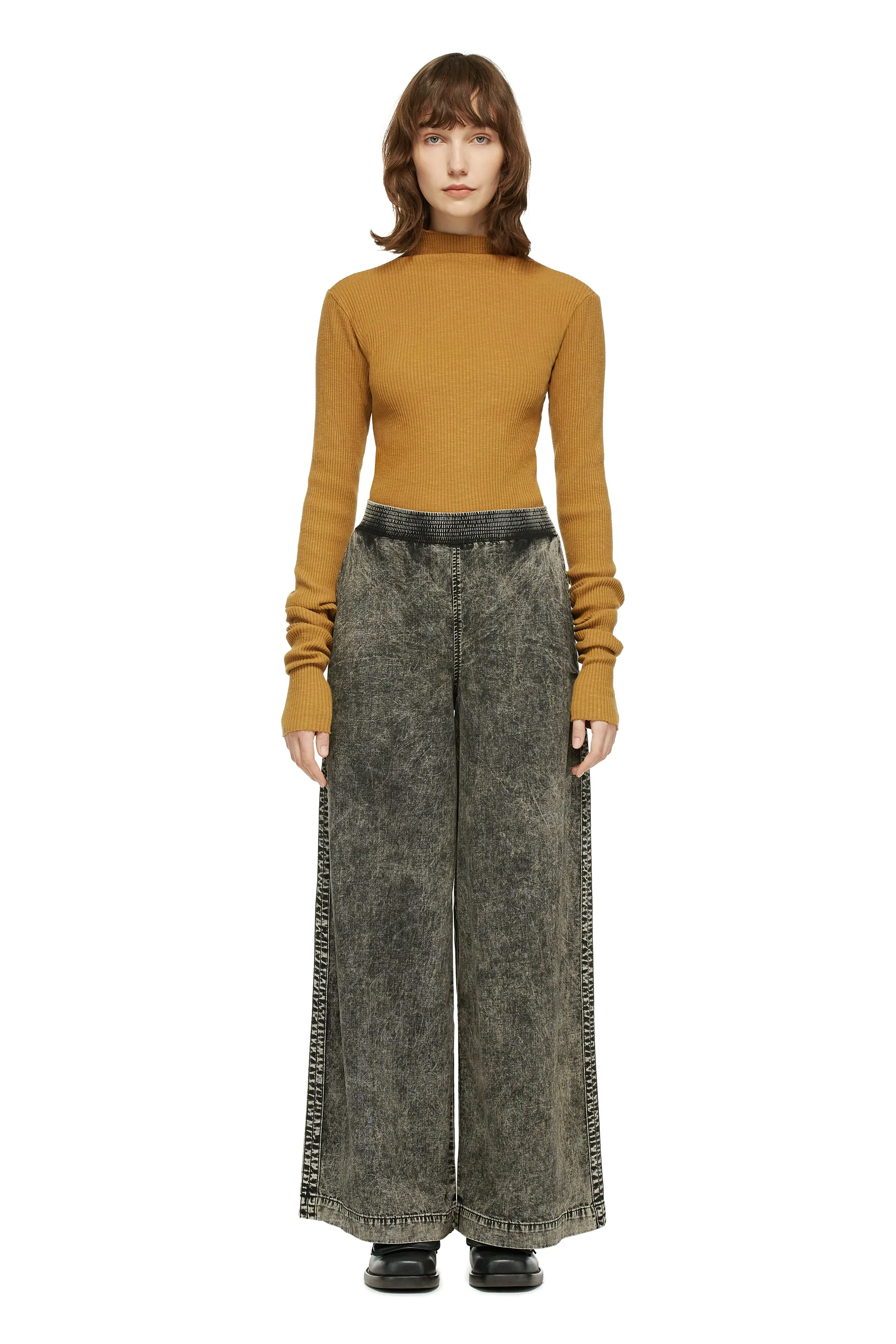 WIDE LEG DENIM PANTS WITH MINERAL WASH