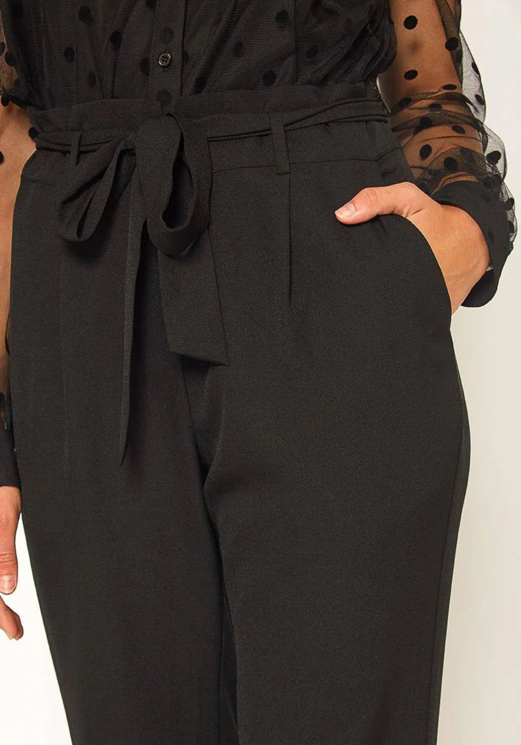 Women's Tie Waist Slim Trouser in Black